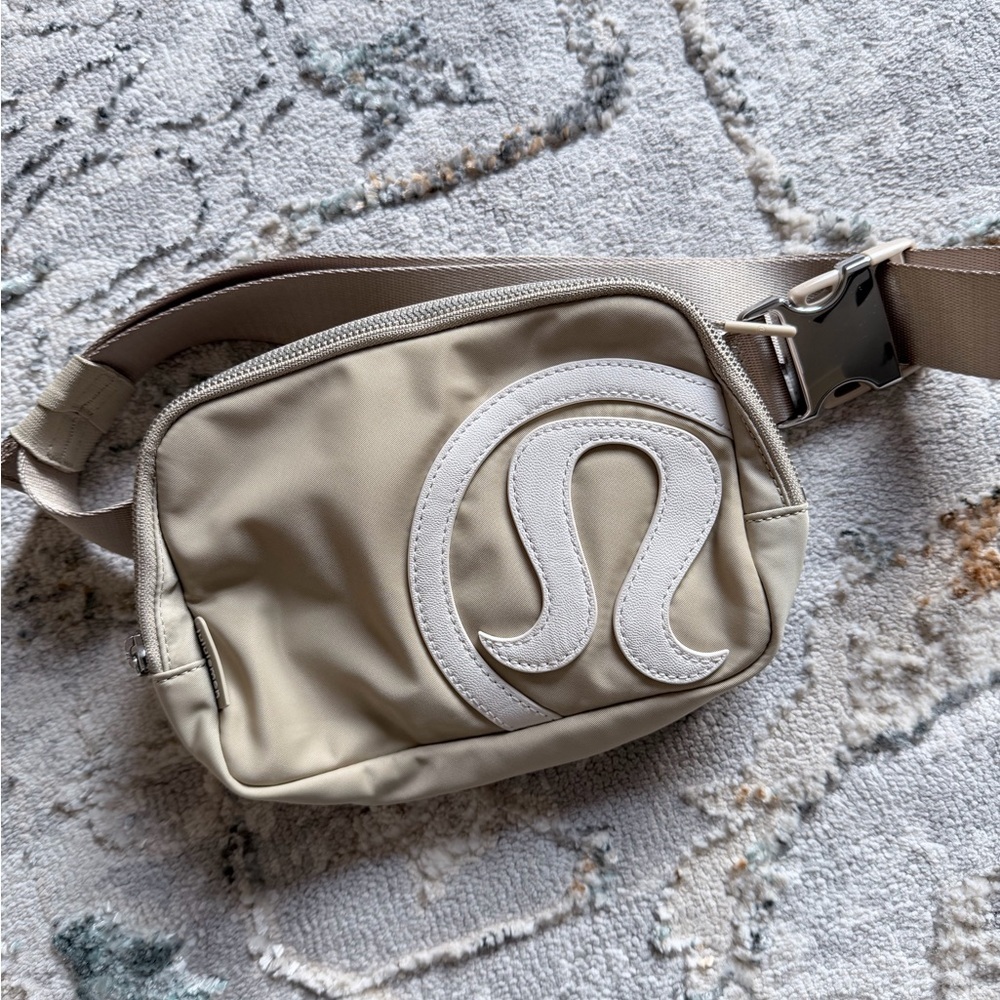 lululemon athletica Beige Logo Crossbody Pouch